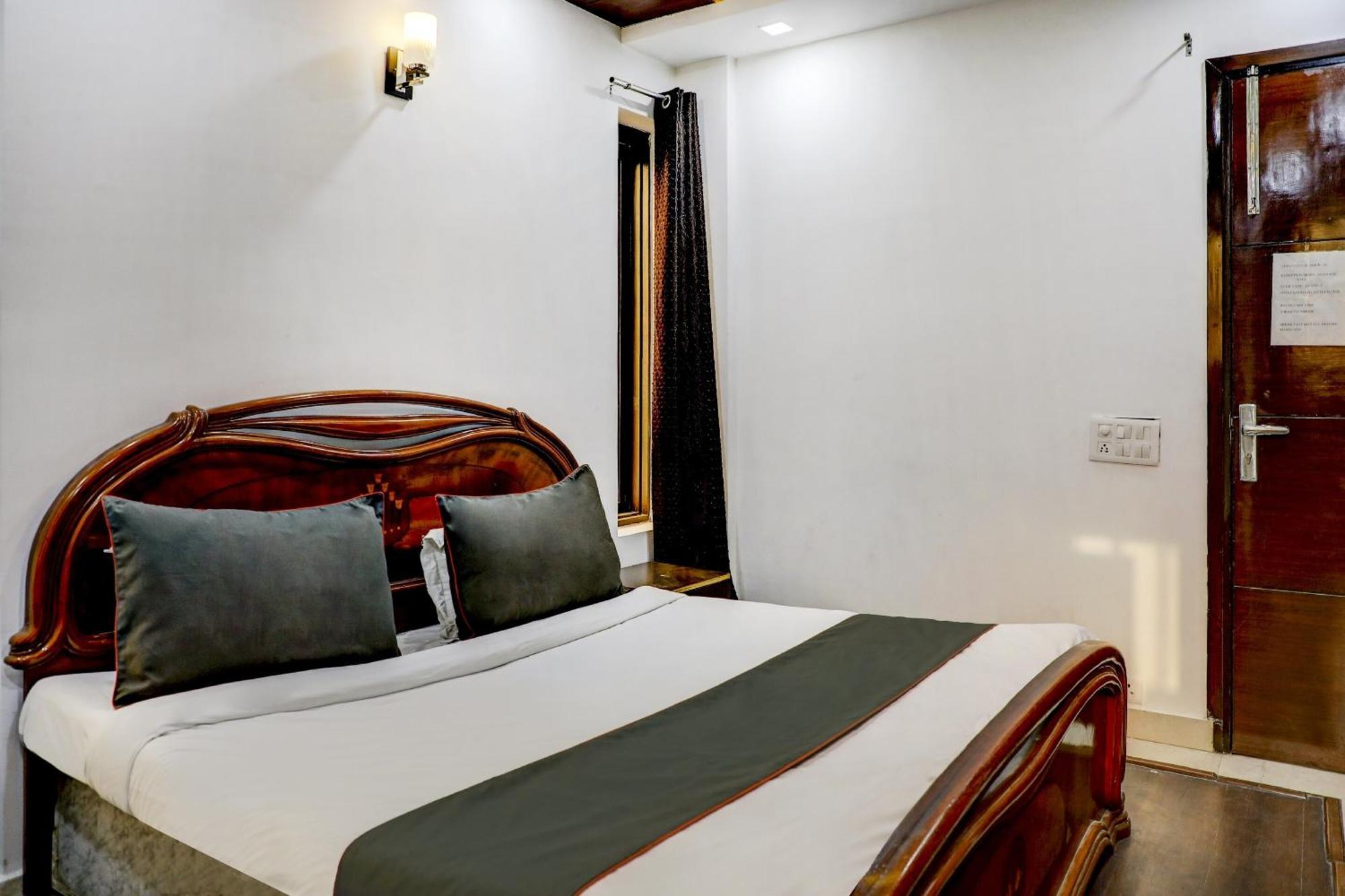 Collection O R S Villa Near Lotus Temple Nueva Delhi Exterior foto